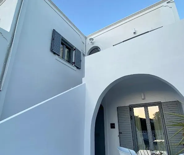 Marton * Perissa (Santorini)