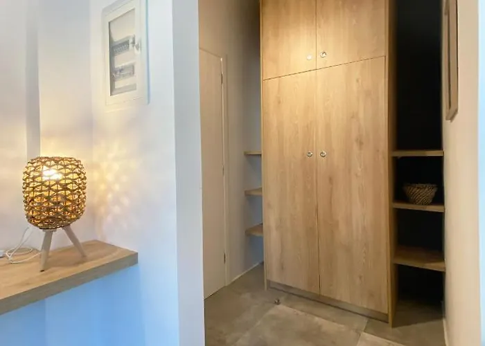 Marton Περίσσα